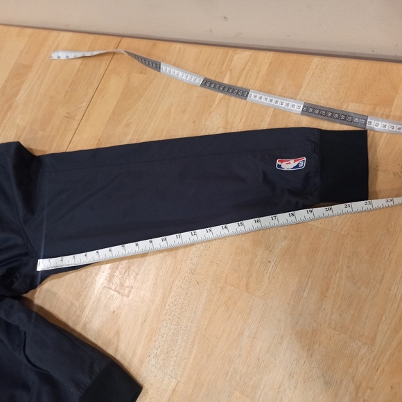 Chicago Bulls, Jacket Mens XL Black Bomber Team Issued Nike Full Zip NBA Logo - Picture 15 of 15